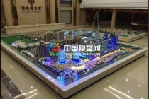 建筑模型是沙盤的一個(gè)部分，沙盤模型內(nèi)容更廣